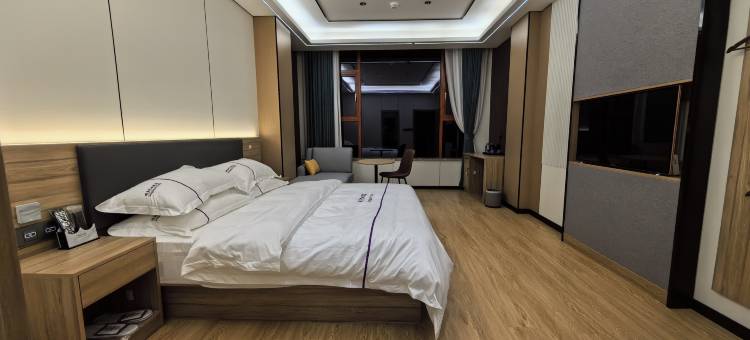 颂多巴日酒店图片