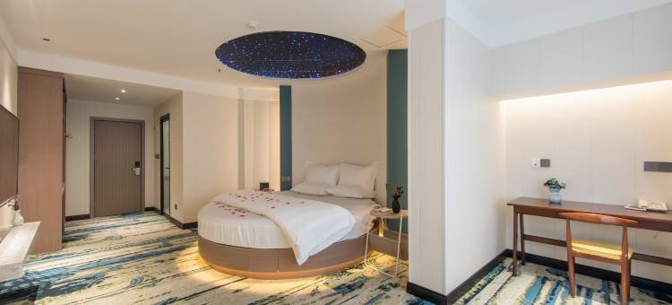 中州精致酒店(焦作高铁站王府井广场店)图片