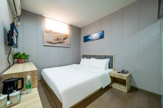 大城小爱精品酒店(天津张贵庄地铁站店)