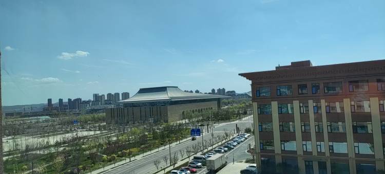 地建南山酒店(延安会展中心新区政府店)图片