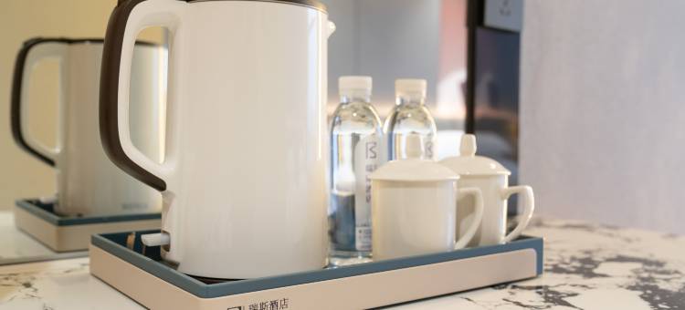 瑞斯酒店(百色万景城不夜街店)图片