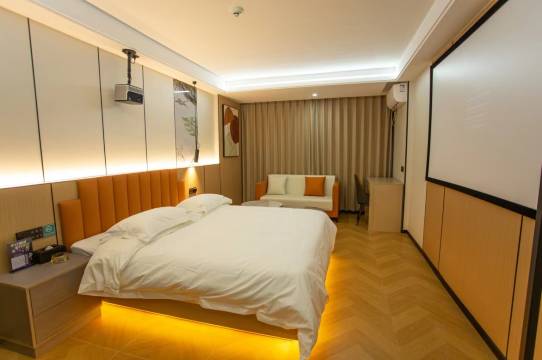 暖心精品酒店(株洲火车站中心广场店)