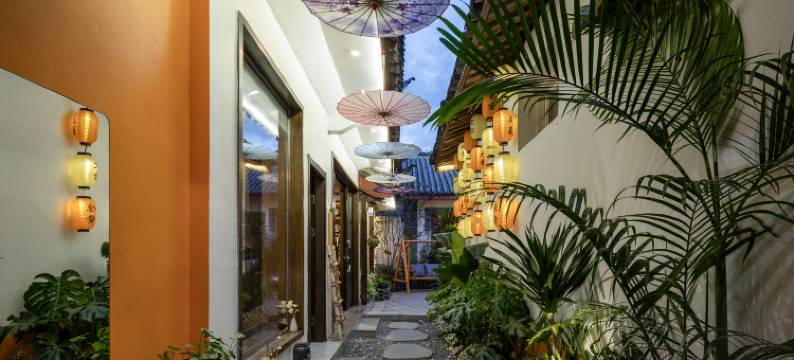 陌野云上·花园庭院客栈(丽江古城四方街店)图片