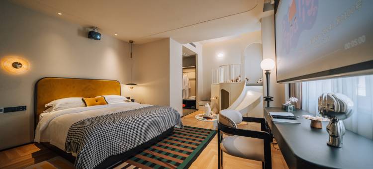 曼夕艺宿(乐山高铁站嘉兴路美食街店)图片