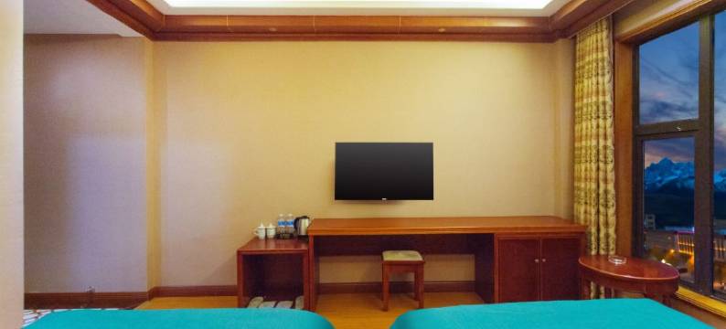 永竹栖居·溪景酒店(甘孜红军路白塔公园店)图片