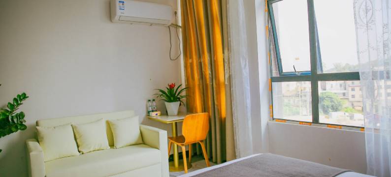 灵山红宏民宿(沙坪镇店)图片