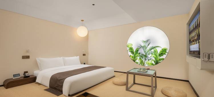 兰欧尚品酒店(阳泉平定县综合办公大楼青银高速出入口店)图片