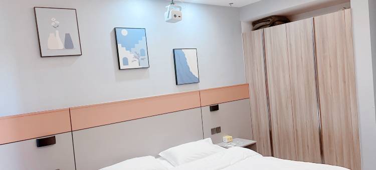喜源影音民宿(恒大御景半岛店)图片