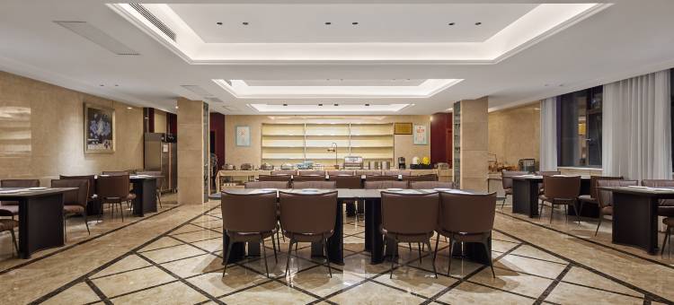 艺龙万国酒店(驻马店平舆县解放街店)图片