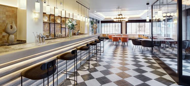 斯考特而波苏埃洛酒店(Sercotel Pozuelo)图片