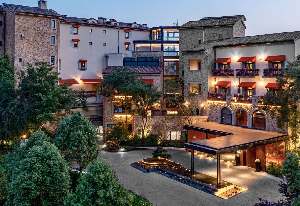 成都麓山安珀酒店外景图