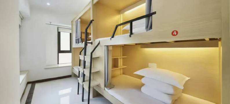 自由行青年民宿(上海火车站店)图片