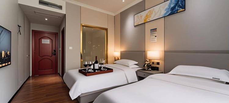 沐子里主题酒店(仪陇县高铁站店)图片