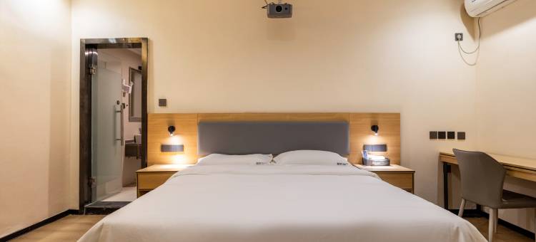 和宅无人酒店(西固城商业步行街店)图片