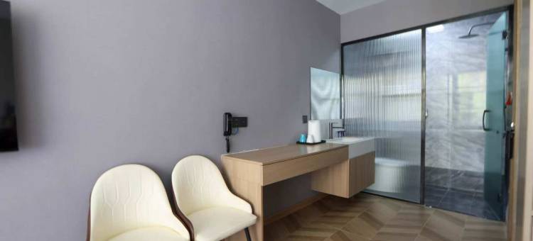 柞树简居酒店(青冈华安国际店)图片