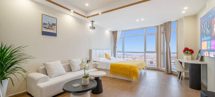 BREEZE·留连城市海景酒店(大连火车站东关街历史文化街区店)图片