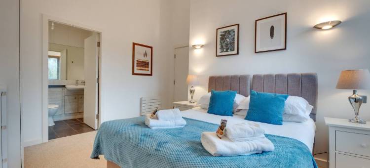 Crown Apartments by Week2Week图片