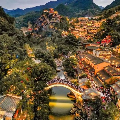 江西南昌+庐山市+景德镇+婺源+三清山风景区+望仙谷6日5晚跟团游