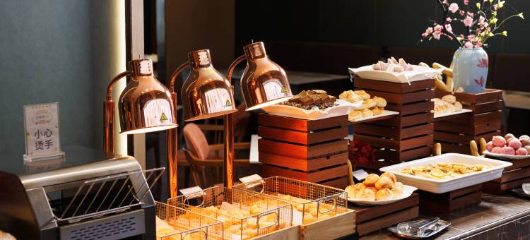 海口宝丰国际酒店(美兰国际机场店)图片
