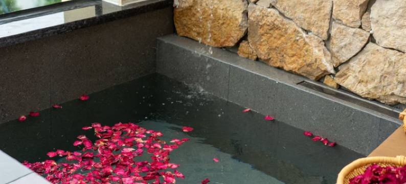 宝鹤山庄BAOHE · 湖景私汤度假酒店图片