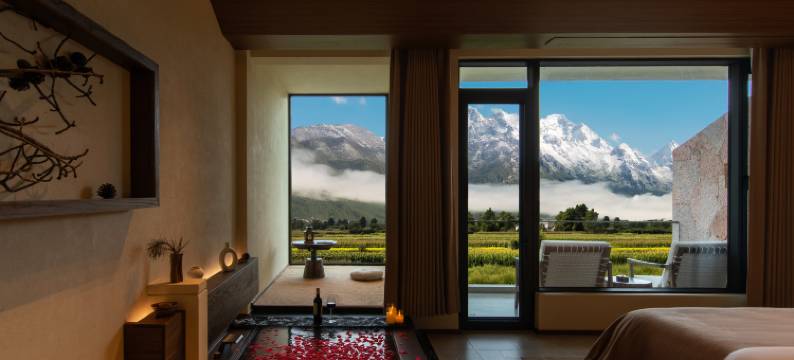 日沐山Rishine·日照金山·牧场雪山全景|私汤供氧隐墅(白沙店)图片