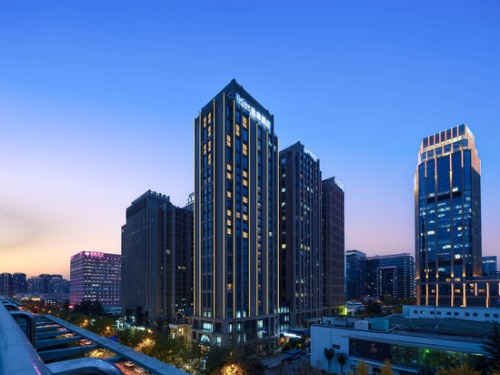 西安高新技术开发区万象汇逸扉酒店