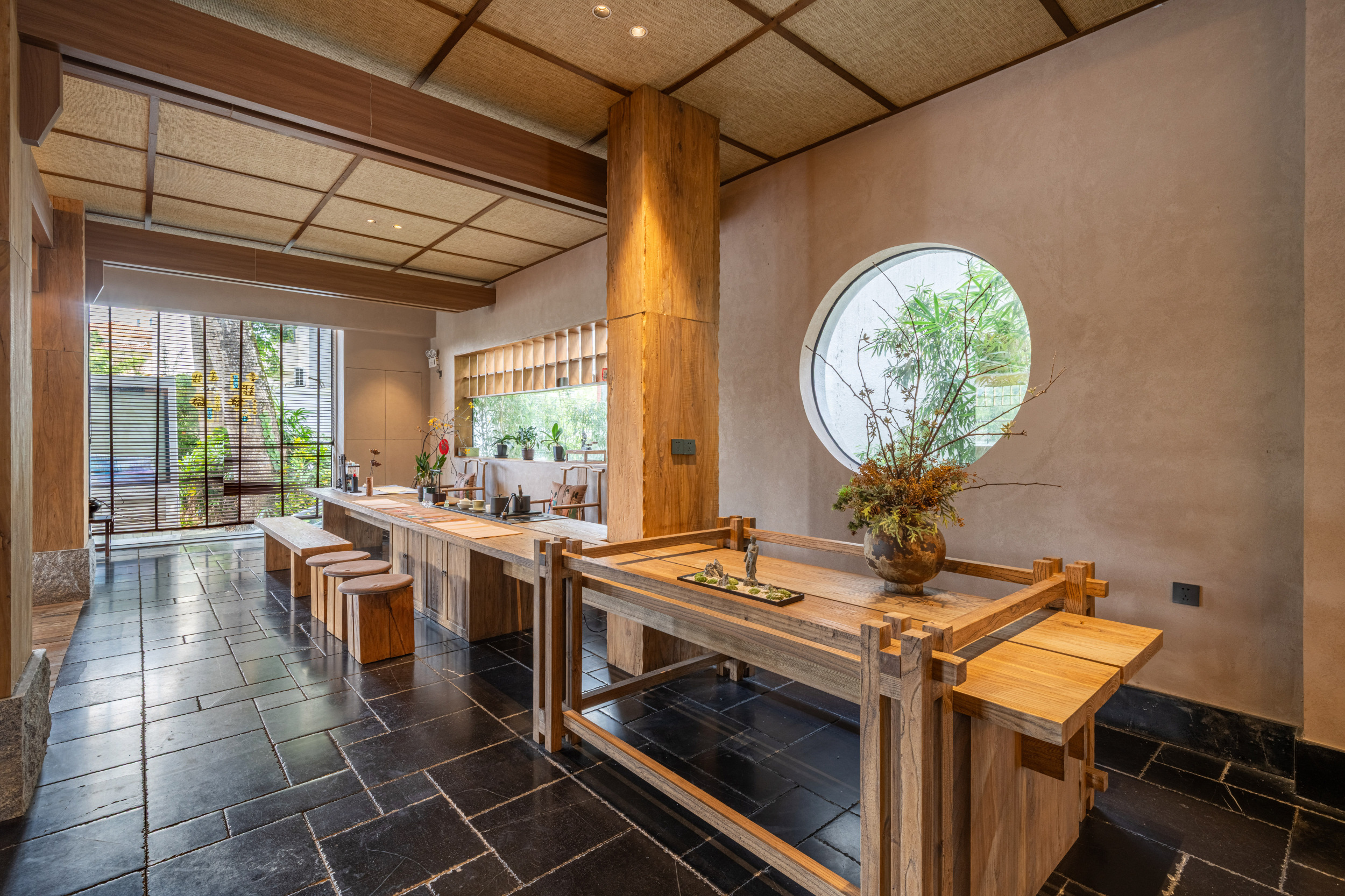 Qingyin HotelOver view