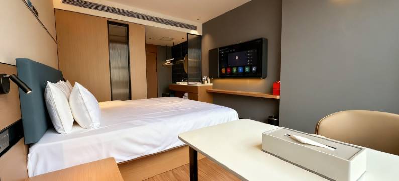 晶宫国际酒店(信阳高铁东站大信广场店)图片