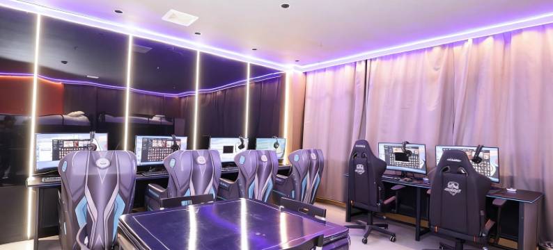 UK电竞酒店(莲塘柏岗地铁站店)图片