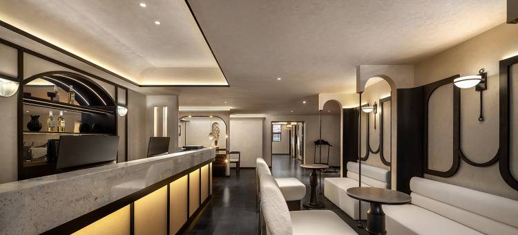 赋芮·Free·法式中古珍品酒店(贵阳喷水池紫林庵地铁站店)图片