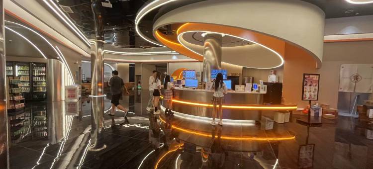 U+电竞酒店(唐河火车站大润发店)图片