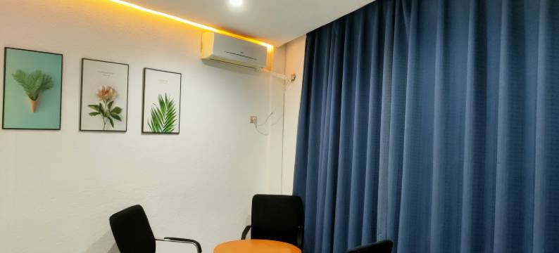 旬阳糖果酒店图片