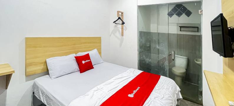 RedDoorz @ PBInn near Stasiun Juanda图片