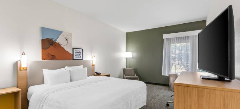 希尔顿巴兹敦Spark酒店(Spark by Hilton Bardstown, KY)图片