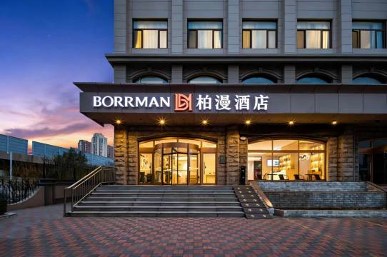 柏漫酒店(天津滨海新区塘沽站店)