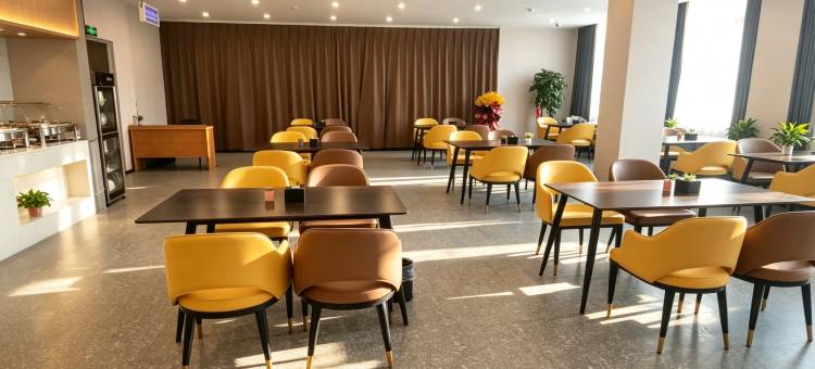 IU酒店(东平政务大厅东顺广场店)图片
