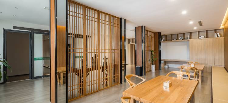 芦芽庭酒店(雄安新区白洋淀站店)图片