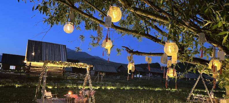 禾木赞觉·观山居图片