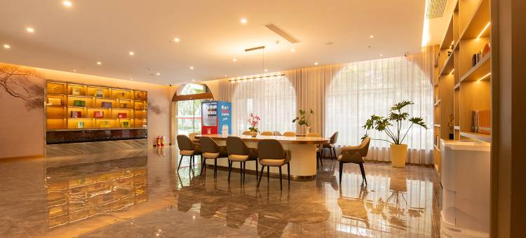 蚌埠龙湖阳光假日酒店图片