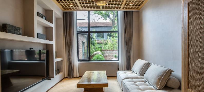 真顺·云放汤泉艺术酒店图片