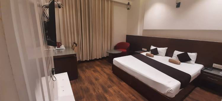 莲花大阿克姆酒店(Lotus Grand Akm)图片