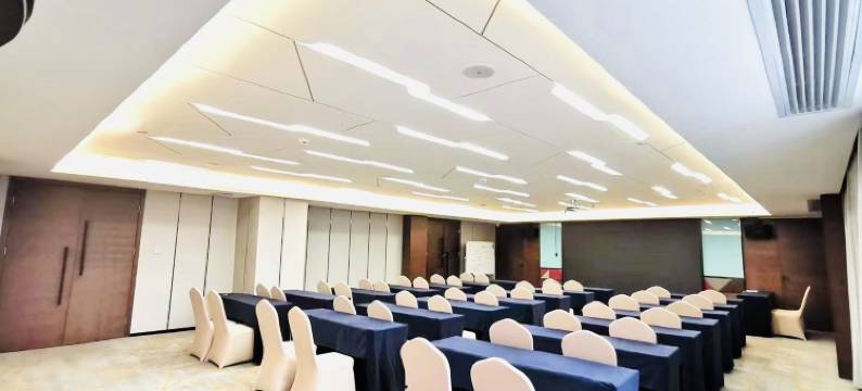 柏曼酒店(南宁北湖北路地铁站店)图片