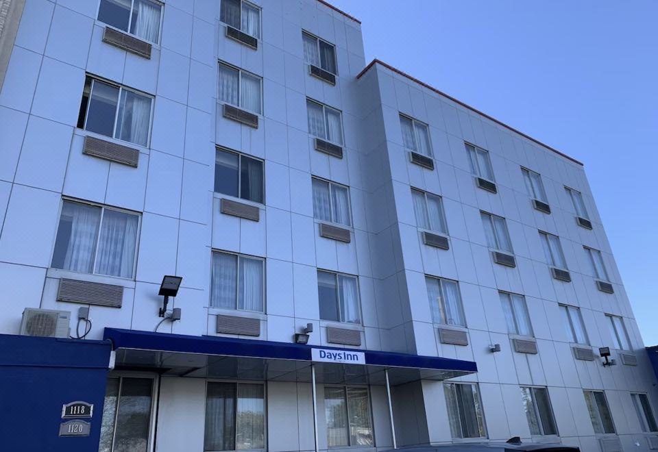 Days Inn by Wyndham Brooklyn Borough Park Hotel Overview