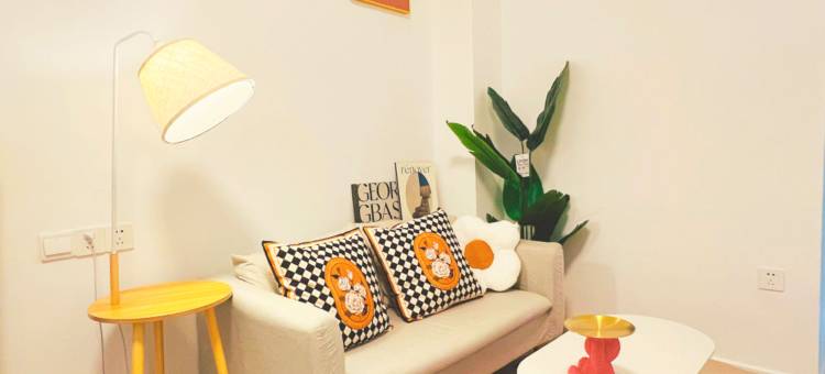 清屿·轻居影院公寓(南昌江铃地铁站店)图片