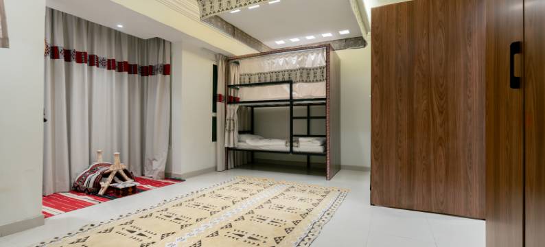 位于阿尔马拉斯的5卧室别墅-200平方米|带5个独立浴室(Sands Inn Hostel - City Center)图片