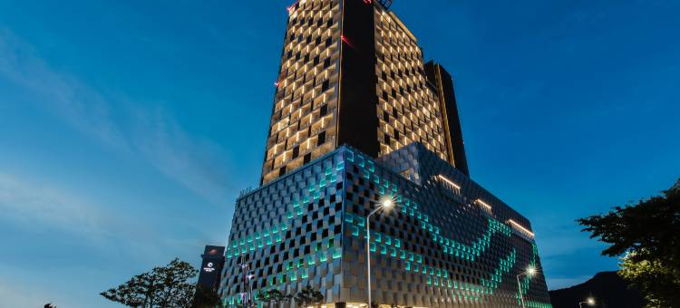 丽水突山华美达广场酒店(Ramada Plaza by Wyndham Dolsan Yeosu)图片