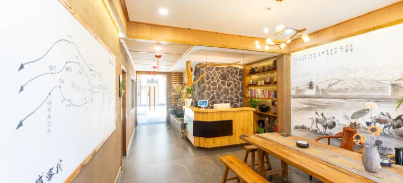 嘉峪关西域客栈(名嘉汇店)图片