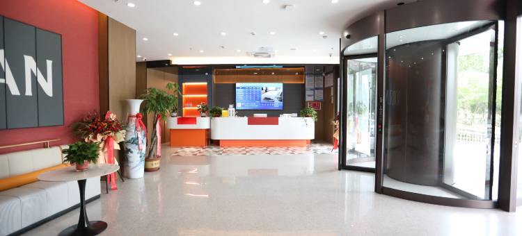 微山柏曼酒店(奎文东路店)图片