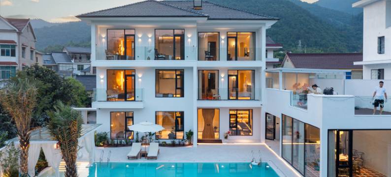 花筑·米予美宿(OMG心跳乐园店)图片