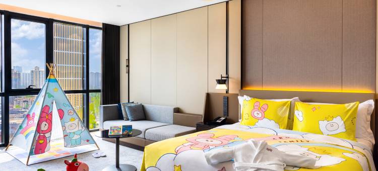 郑州高新皇冠假日酒店图片